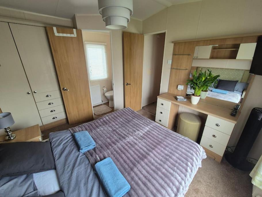 Amazing 2Bedroom Caravan In Lincoln, Tattershall Extérieur photo