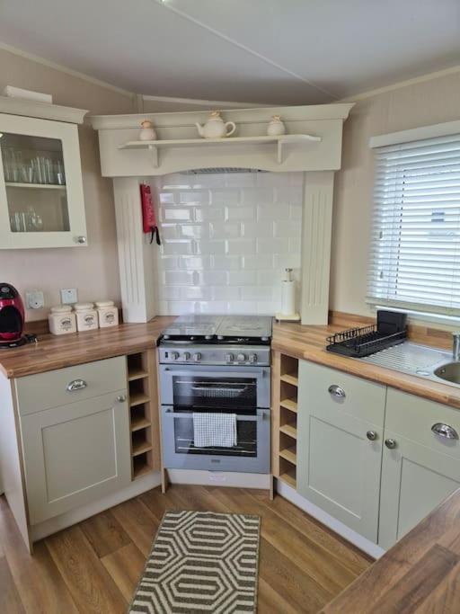 Amazing 2Bedroom Caravan In Lincoln, Tattershall Extérieur photo
